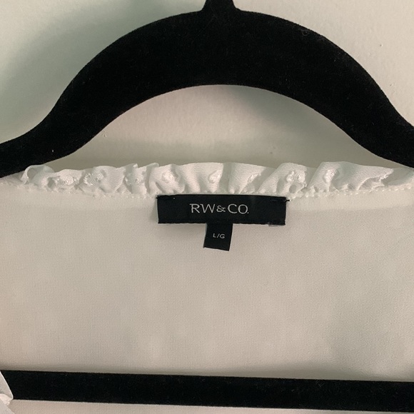 Rw&co wrap top - NWOT - Picture 2 of 3